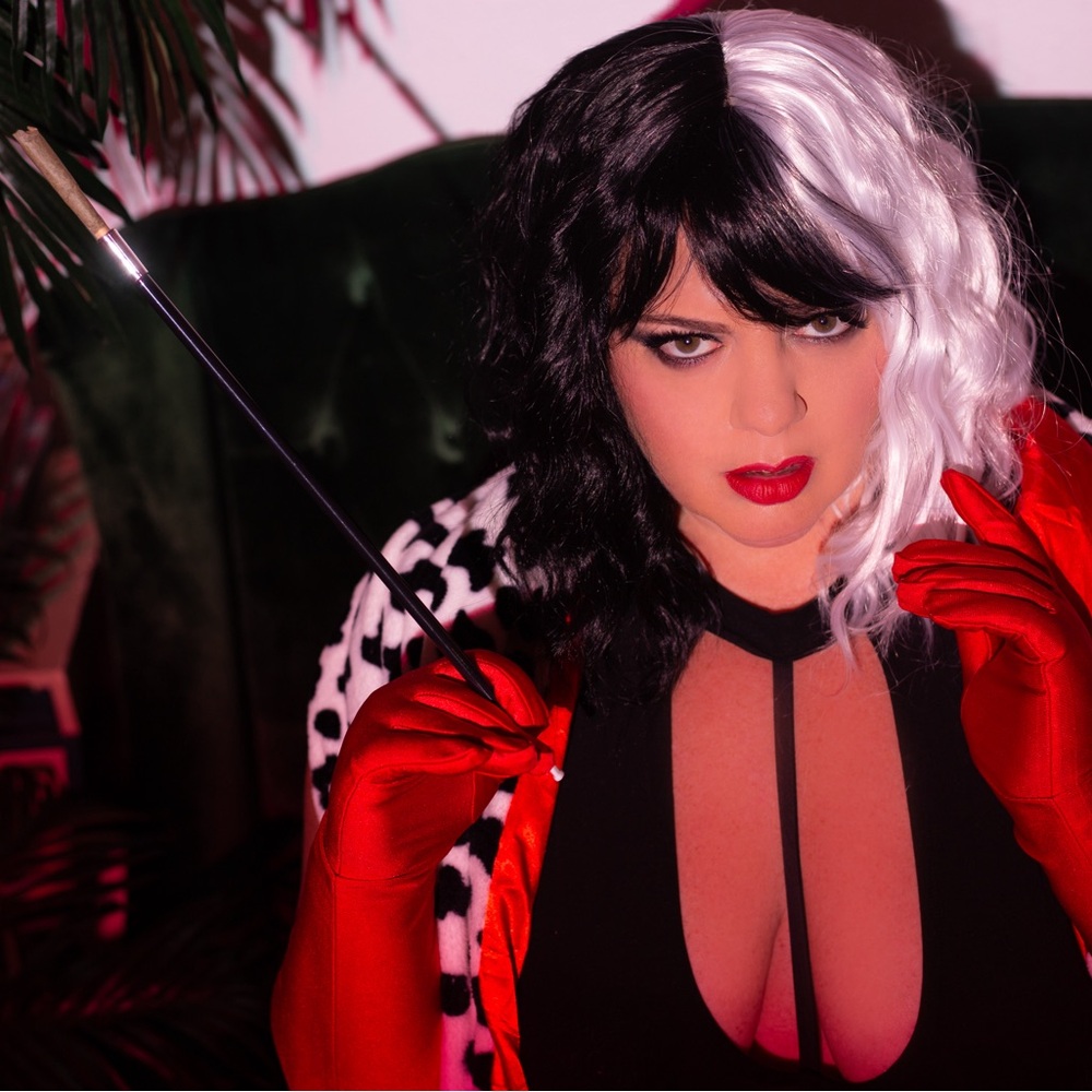 Black and White Wig with Red Gloves